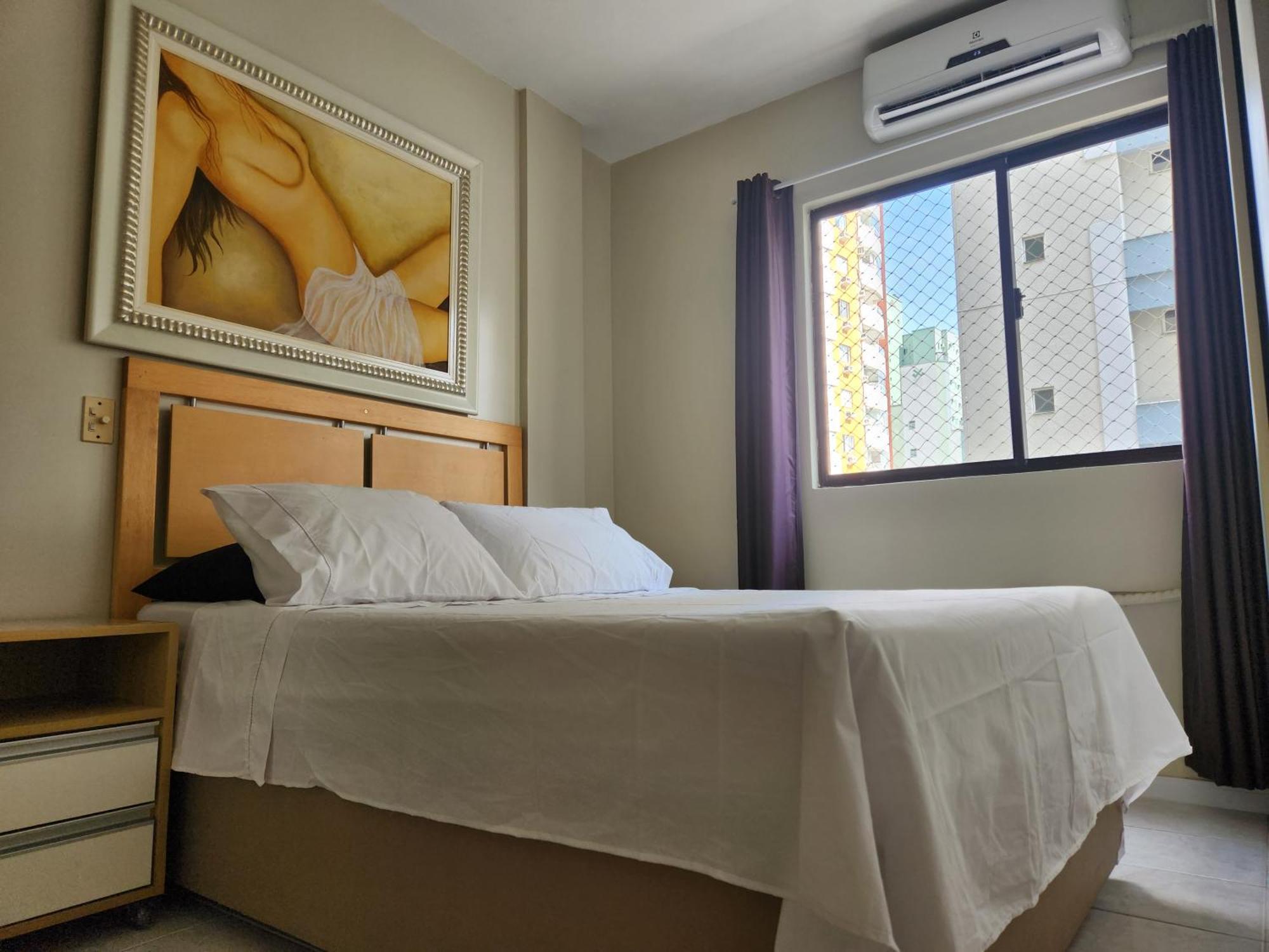 2 Quartos A 200Mts Praia Central, Garagem, Churrasqueira, Wi-Fi 90 Mbps, Pet Friendly Balneário Camboriú Szoba fotó