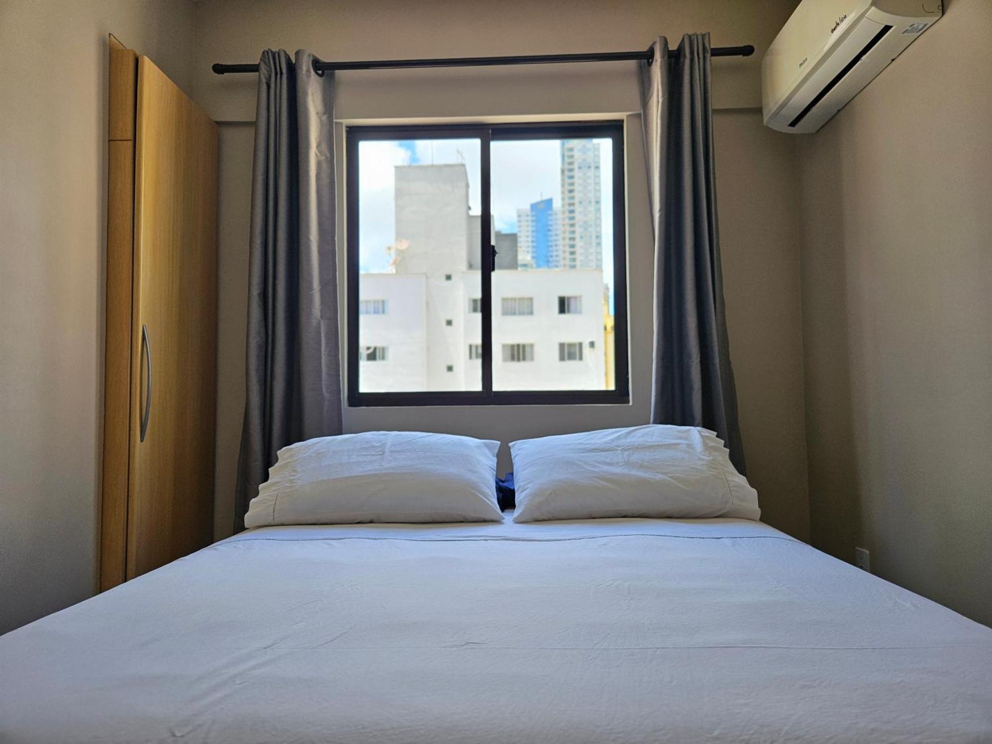 2 Quartos A 200Mts Praia Central, Garagem, Churrasqueira, Wi-Fi 90 Mbps, Pet Friendly Balneário Camboriú Kültér fotó