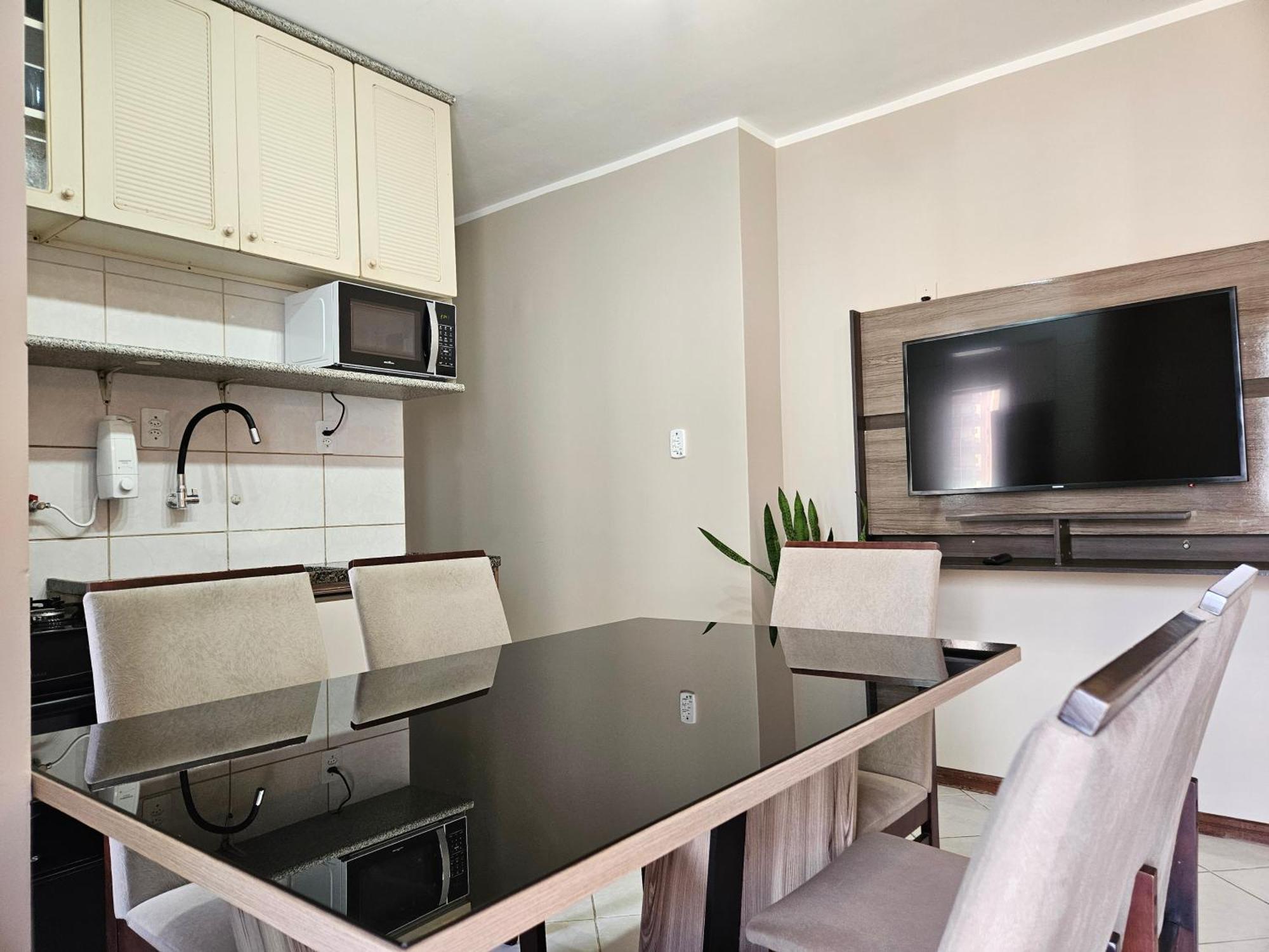 2 Quartos A 200Mts Praia Central, Garagem, Churrasqueira, Wi-Fi 90 Mbps, Pet Friendly Balneário Camboriú Kültér fotó