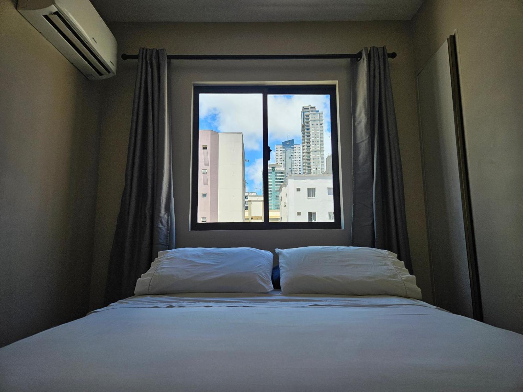 2 Quartos A 200Mts Praia Central, Garagem, Churrasqueira, Wi-Fi 90 Mbps, Pet Friendly Balneário Camboriú Kültér fotó