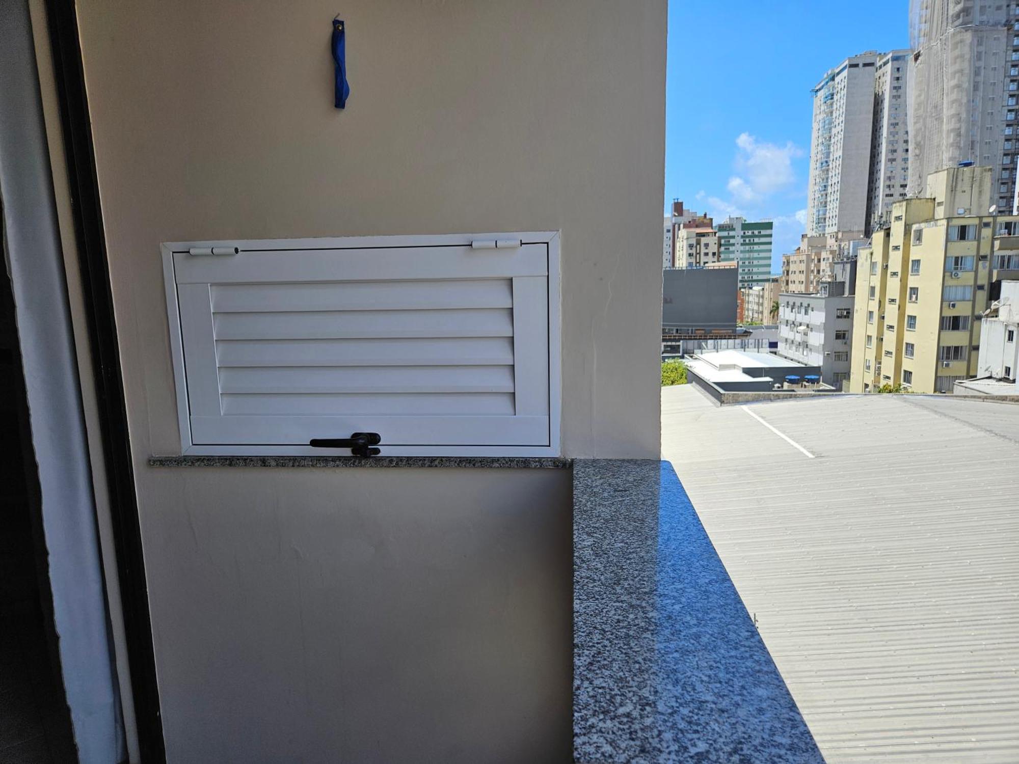 2 Quartos A 200Mts Praia Central, Garagem, Churrasqueira, Wi-Fi 90 Mbps, Pet Friendly Balneário Camboriú Kültér fotó