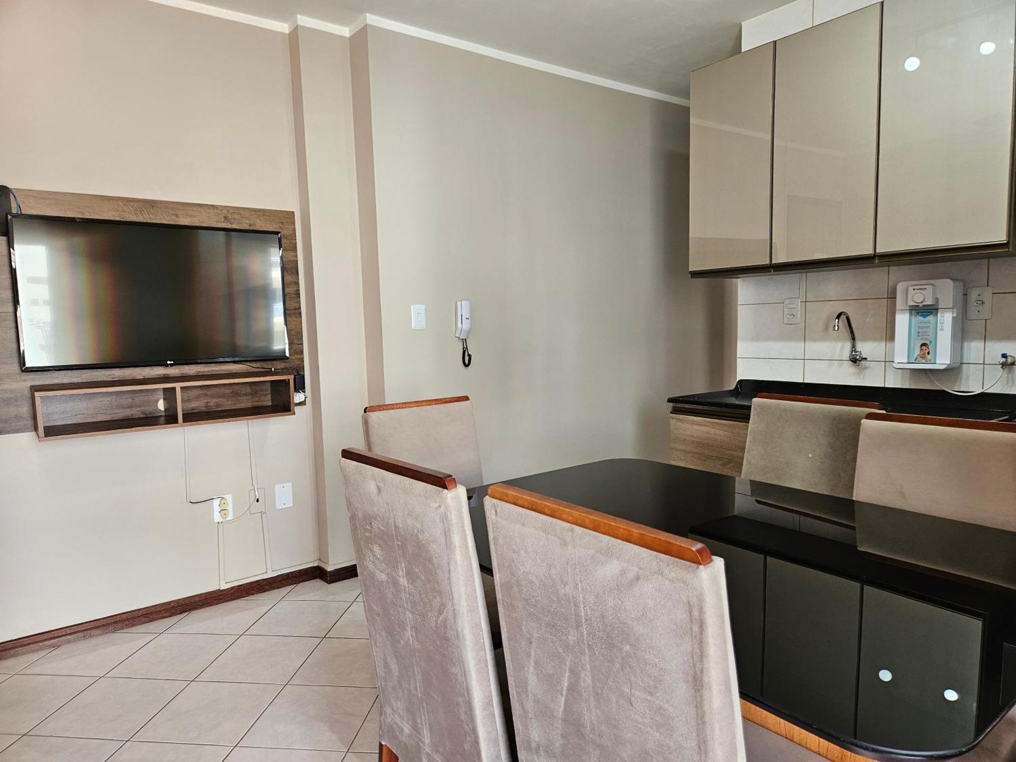 2 Quartos A 200Mts Praia Central, Garagem, Churrasqueira, Wi-Fi 90 Mbps, Pet Friendly Balneário Camboriú Kültér fotó